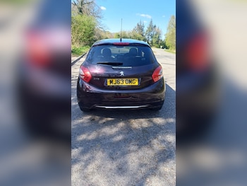 Used Peugeot 208 2013 for sale - 78359957: Photo