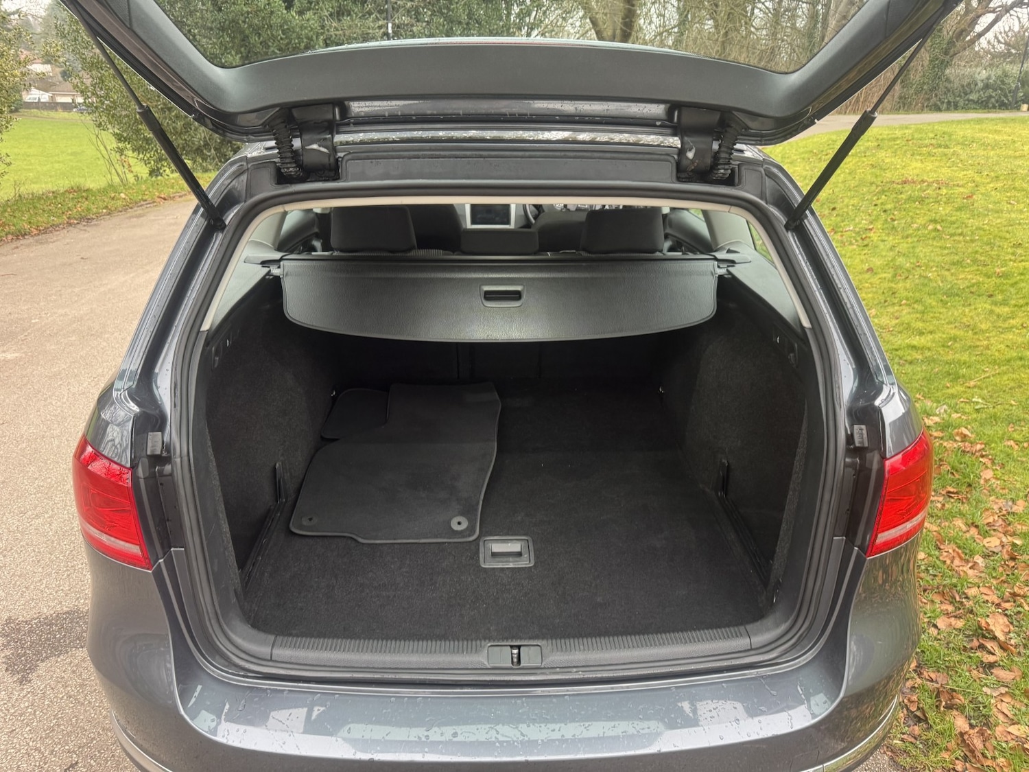 Used Volkswagen Passat 2012 for sale - 77423468: Photo 8