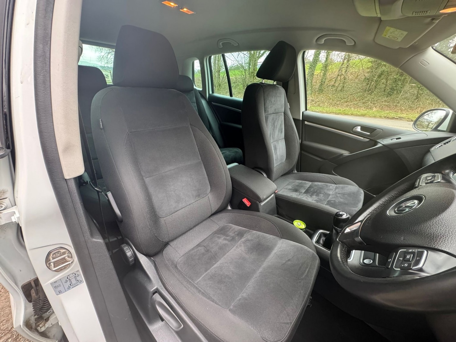 Used Volkswagen Tiguan 2016 for sale - 77851418: Photo 12