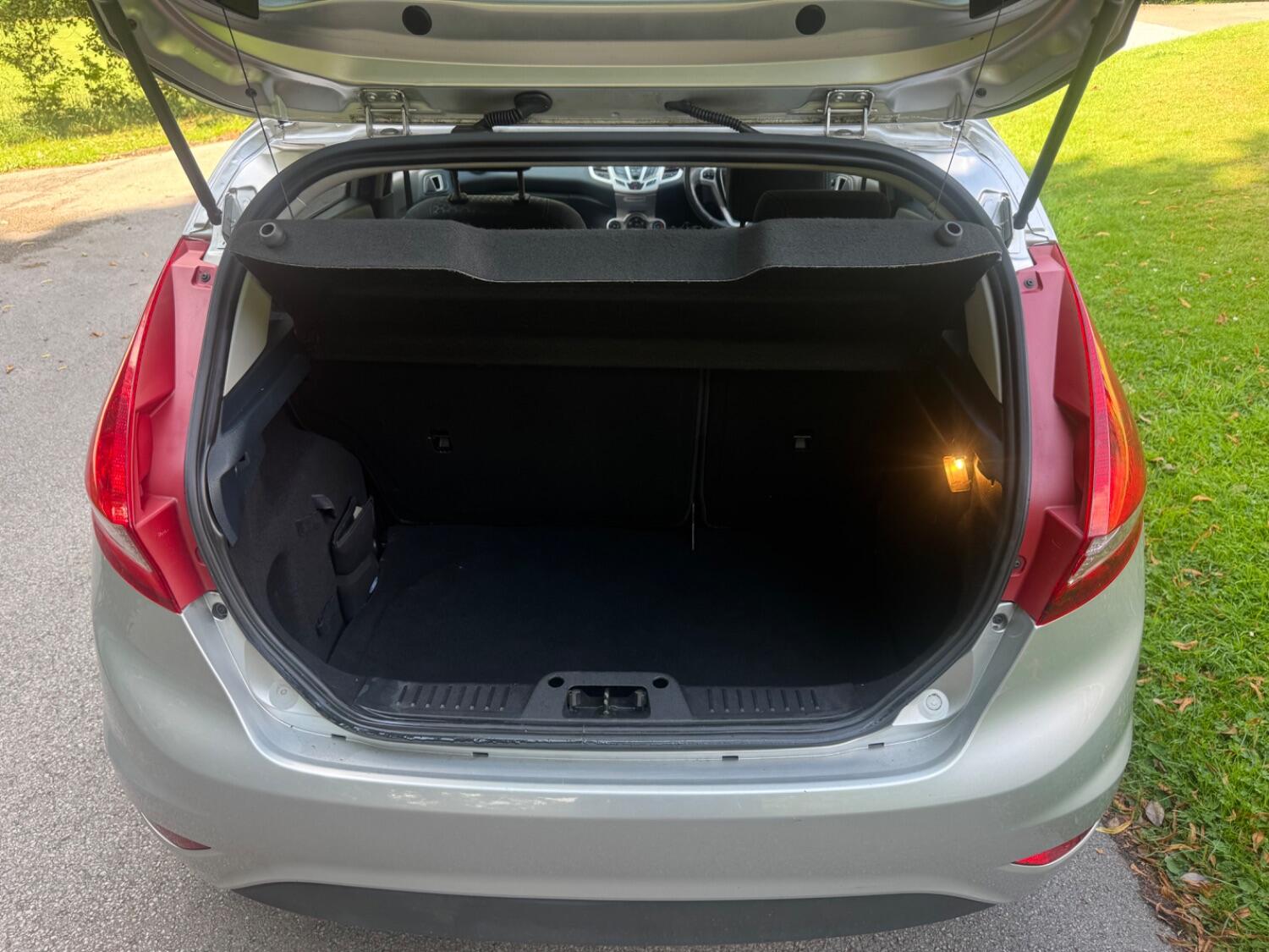 Used Ford Fiesta 2012 for sale - 76793986: Photo 3