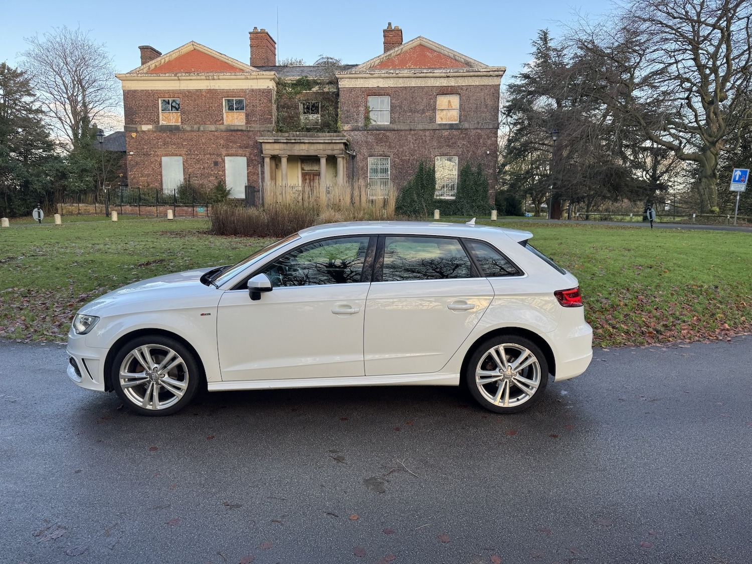 Used Audi A3 2013 for sale - 76699254: Photo 4