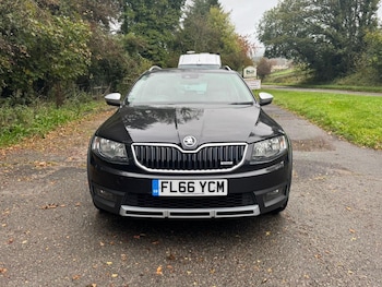 Used Skoda Octavia 2016 for sale - 76231008: Photo 2