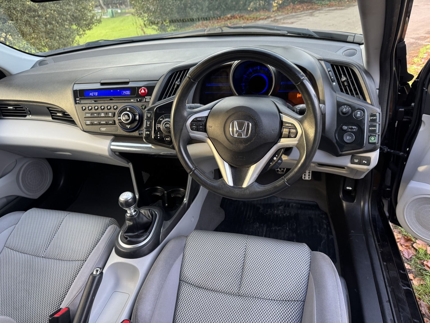 Used Honda CR-Z 2010 for sale - 76656150: Photo 10