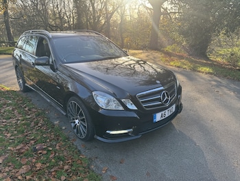 Used Mercedes-Benz E Class 2012 for sale - 76605888: Photo