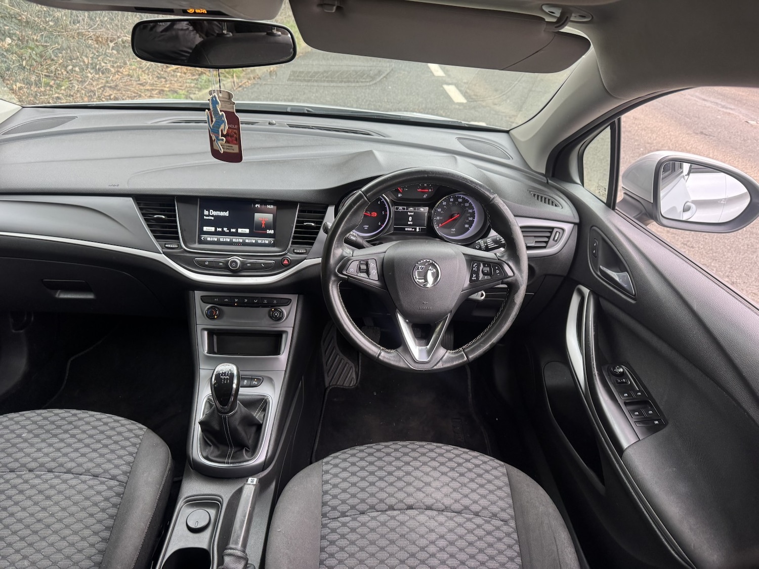 Used Vauxhall Astra 2018 for sale - 77609961: Photo 9