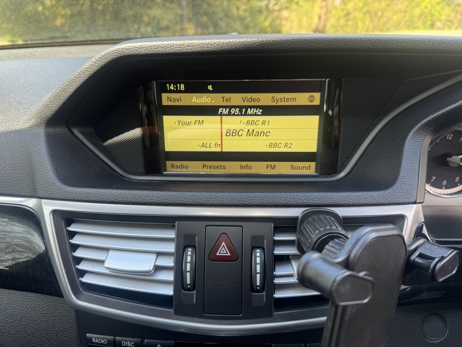 Used Mercedes-Benz E Class 2011 for sale - 78155376: Photo 14