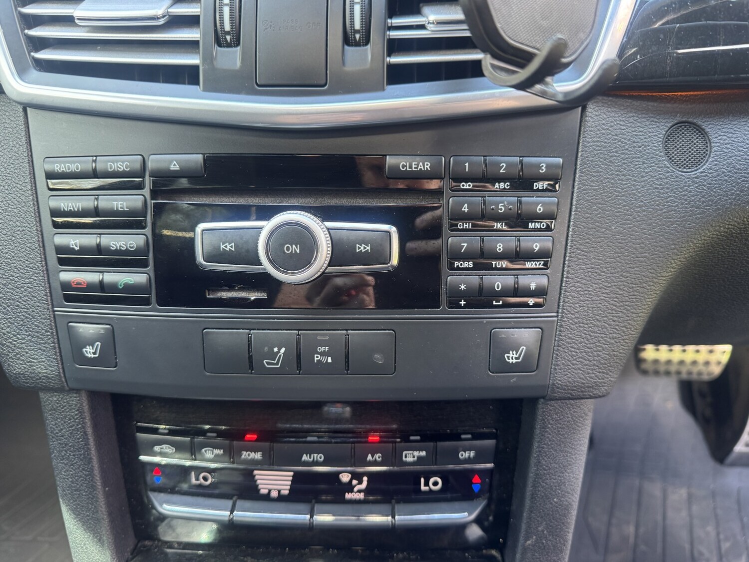 Used Mercedes-Benz E Class 2011 for sale - 78155376: Photo 15