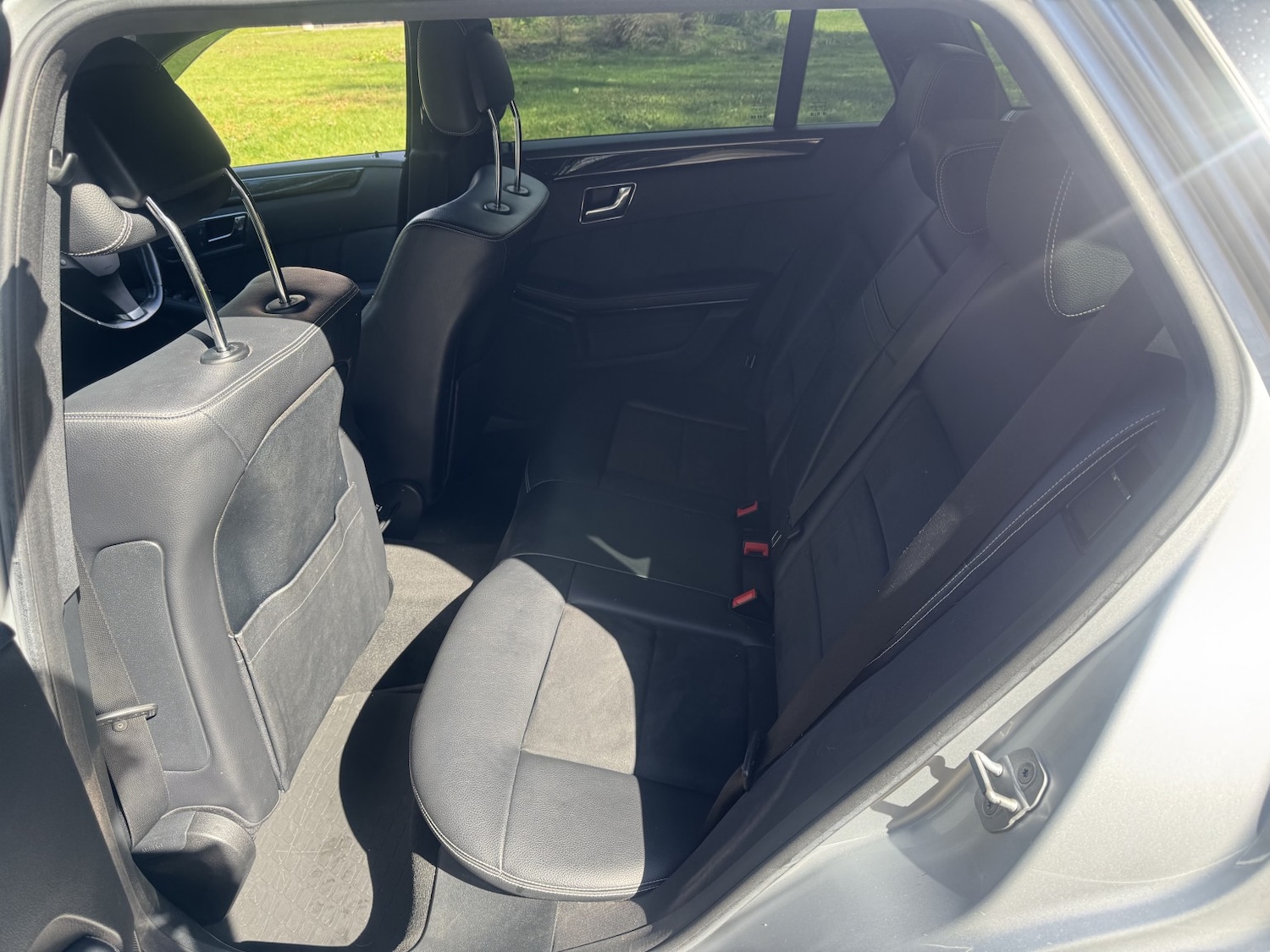 Used Mercedes-Benz E Class 2011 for sale - 78155376: Photo 8