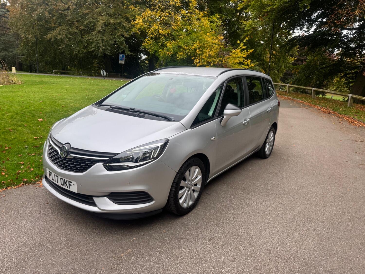 Used Vauxhall Zafira Tourer 2017 for sale - 76293174: Photo 1