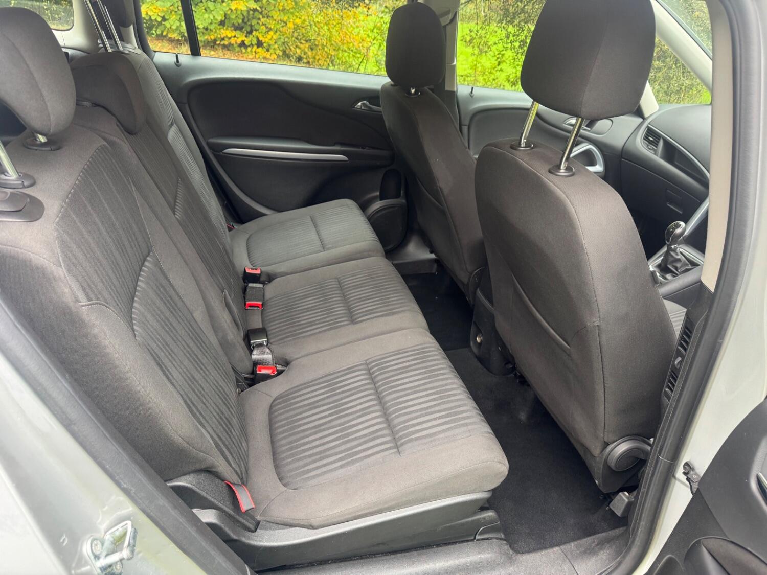 Used Vauxhall Zafira Tourer 2017 for sale - 76293174: Photo 12