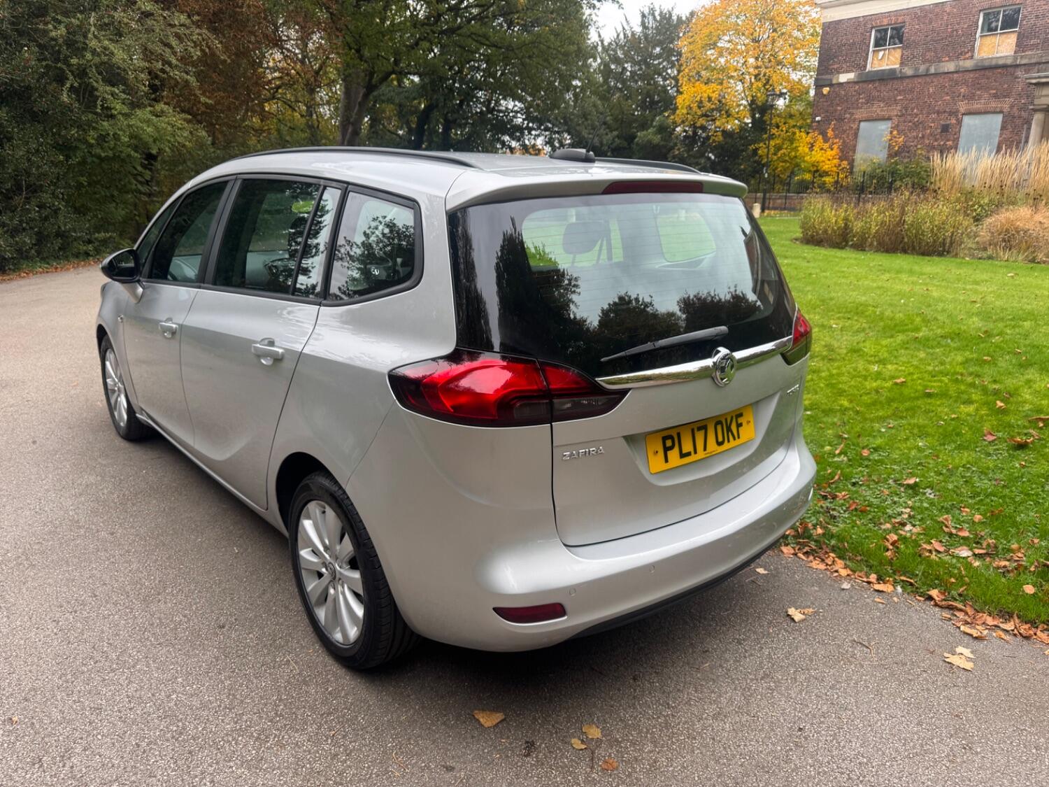 Used Vauxhall Zafira Tourer 2017 for sale - 76293174: Photo 4