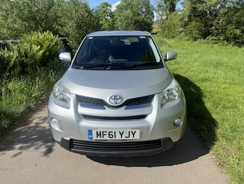 Used Toyota Urban Cruiser 2011 for sale - 78755485: Photo