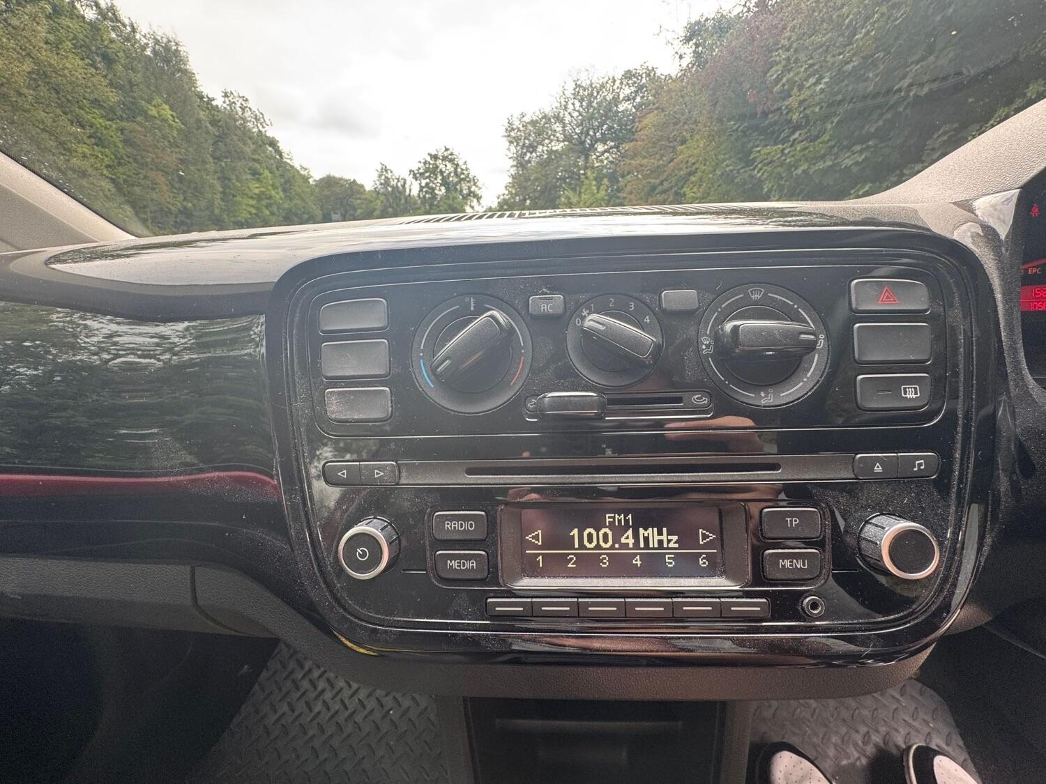 Used Volkswagen up! 2012 for sale - 78112139: Photo 11