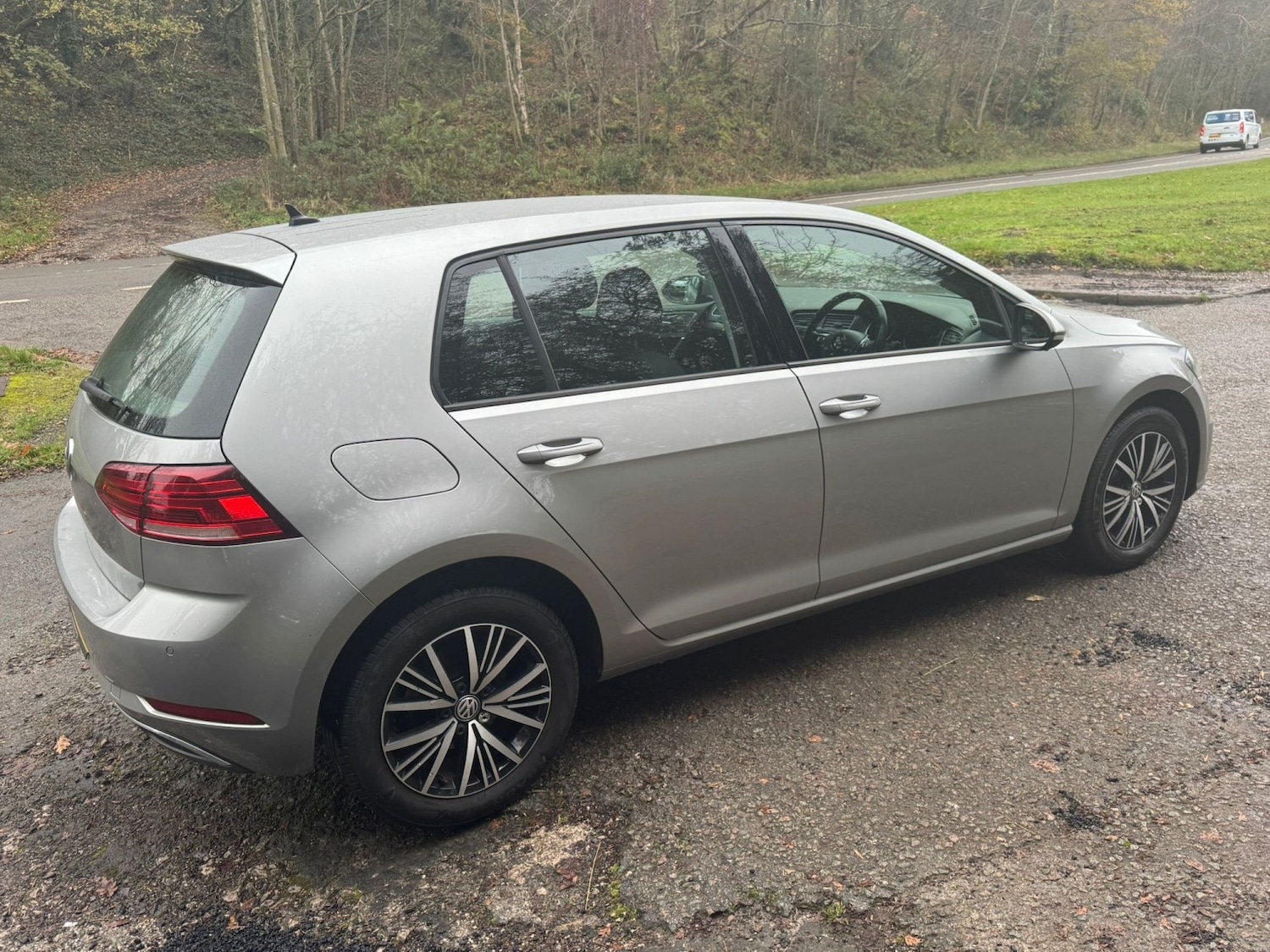 Used Volkswagen Golf 2019 for sale - 76734782: Photo 4