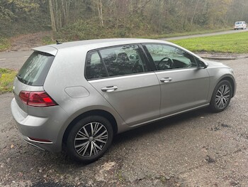 Used Volkswagen Golf 2019 for sale - 76734782: Photo