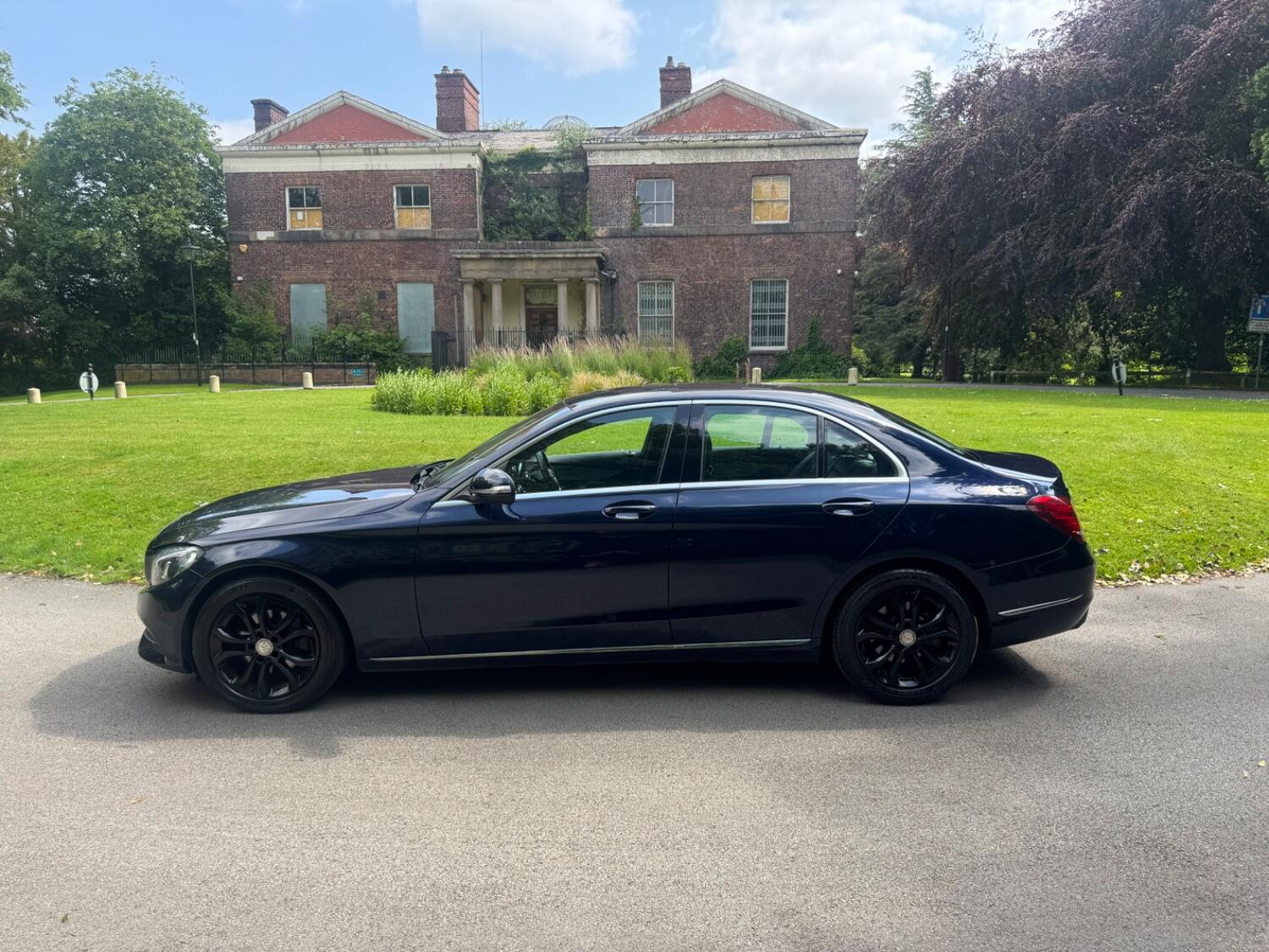 Used Mercedes-Benz C Class 2015 for sale - 76293223: Photo 7