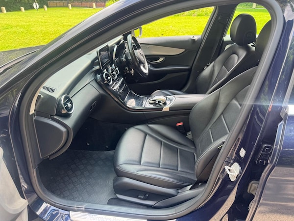 Used Mercedes-Benz C Class 2015 for sale - 76293223: Photo 8