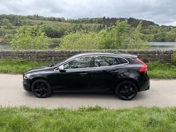 Used Volvo V40 2013 for sale - 78646879: Photo
