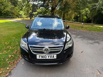 Used Volkswagen Tiguan 2010 for sale - 75731117: Photo