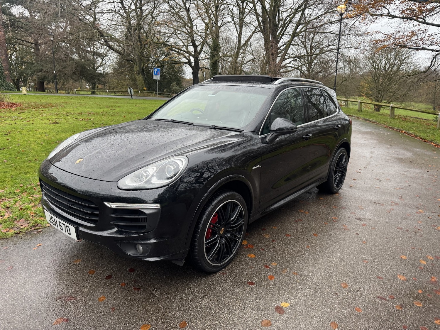 Used Porsche Cayenne 2015 for sale - 76769773: Photo 1