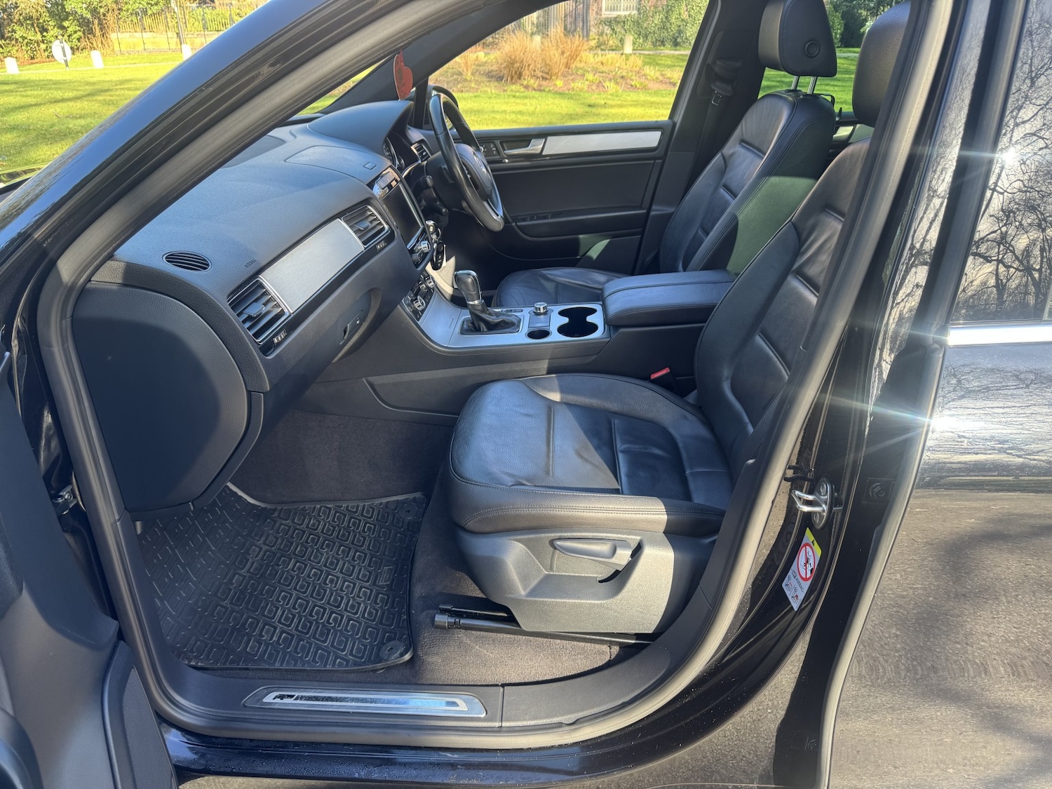 Used Volkswagen Touareg 2013 for sale - 77758982: Photo 10