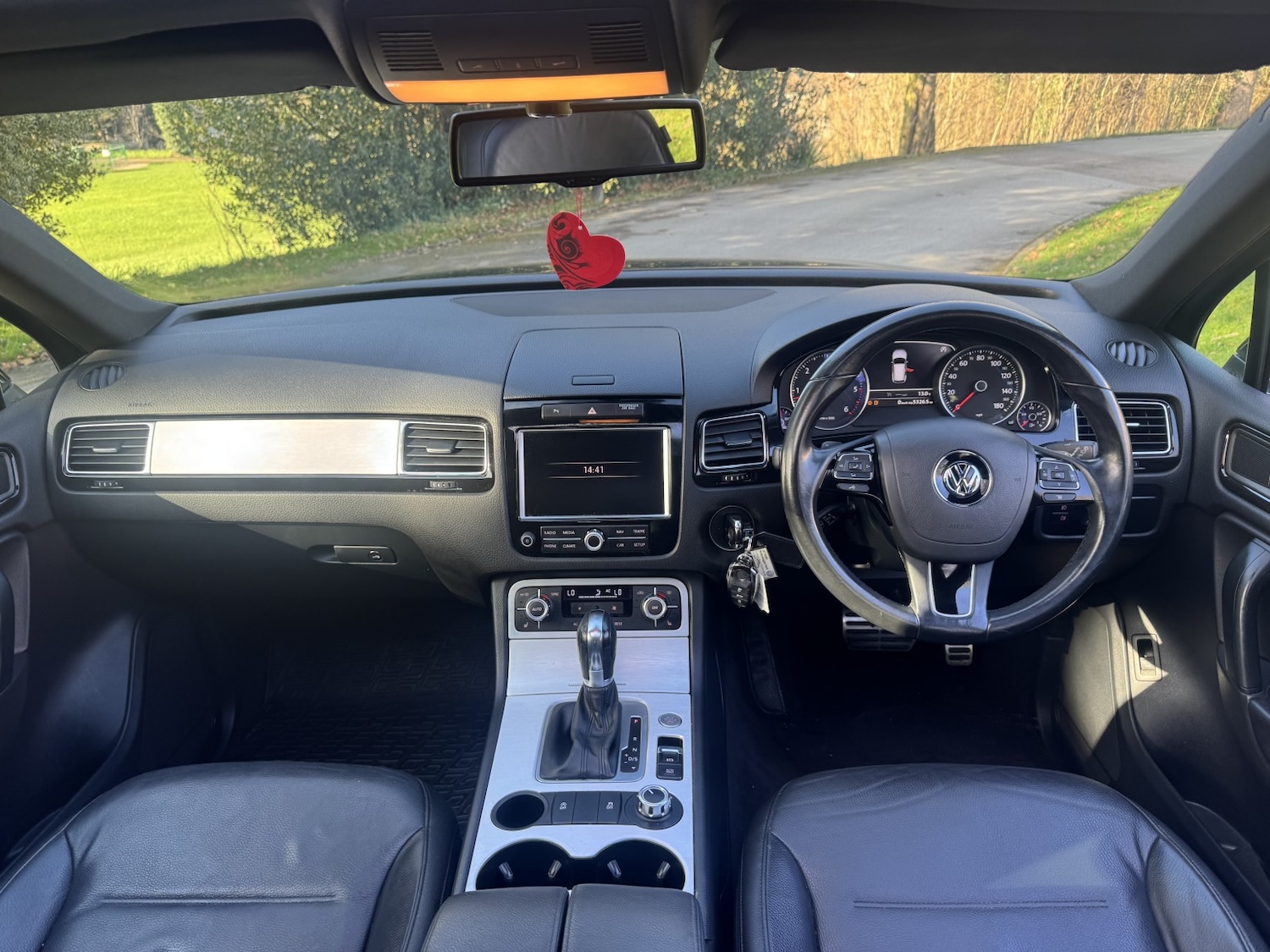 Used Volkswagen Touareg 2013 for sale - 77758982: Photo 12