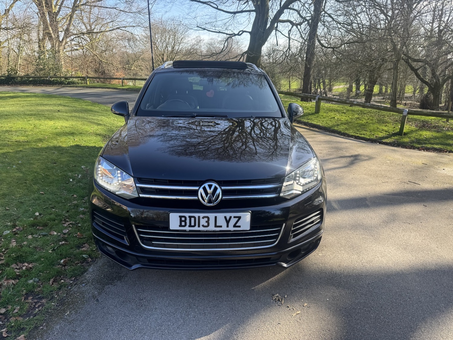 Used Volkswagen Touareg 2013 for sale - 77758982: Photo 2