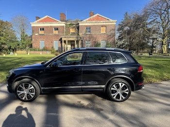 Used Volkswagen Touareg 2013 for sale - 77758982: Photo