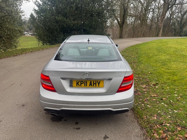 Used Mercedes-Benz C-Class 2011 for sale - 74406125: Photo 5