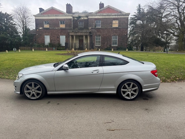 Used Mercedes-Benz C-Class 2011 for sale - 74406125: Photo 8