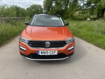Used Volkswagen T-Roc 2019 for sale - 78932410: Photo