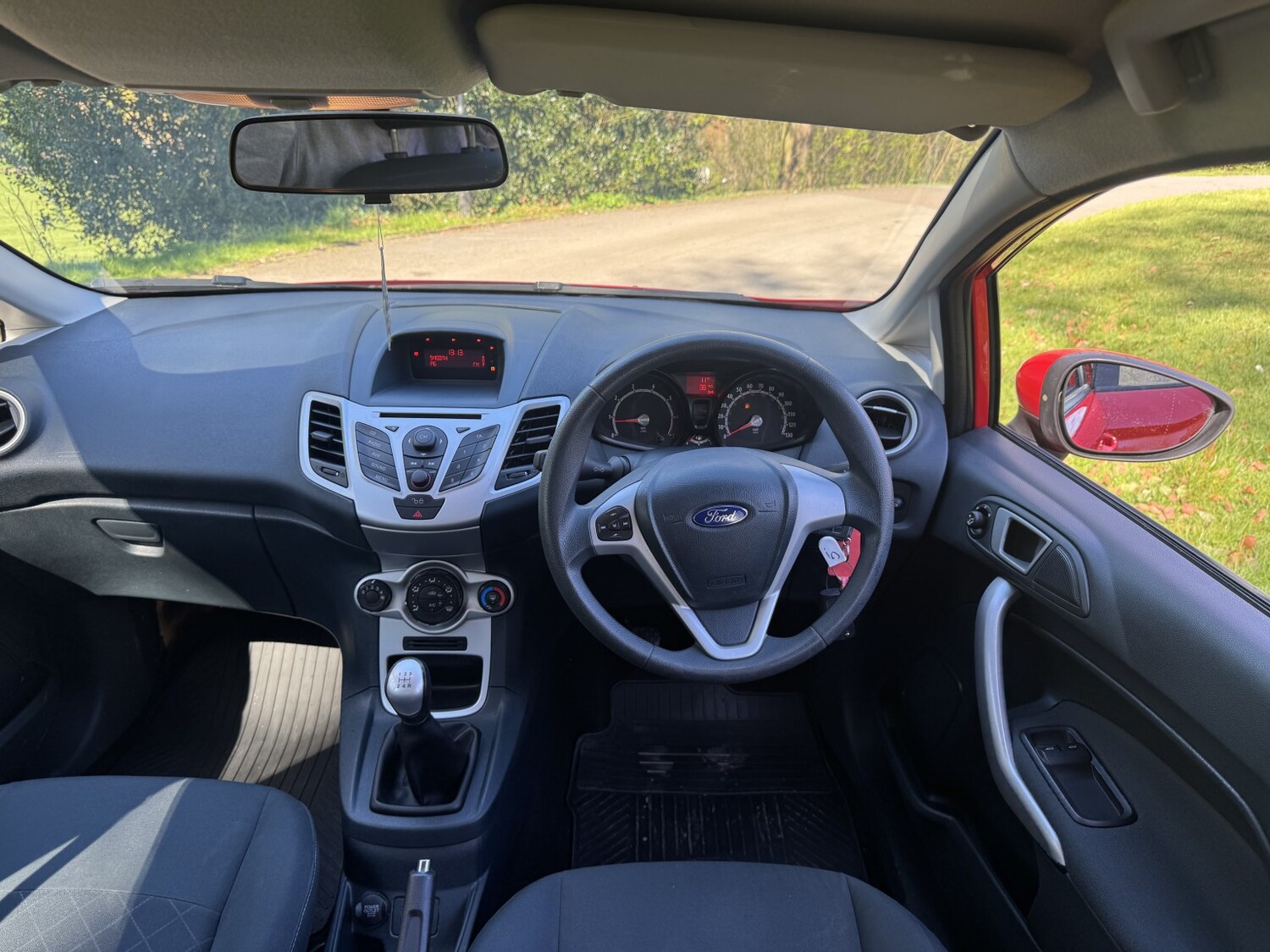 Used Ford Fiesta 2012 for sale - 78112135: Photo 11