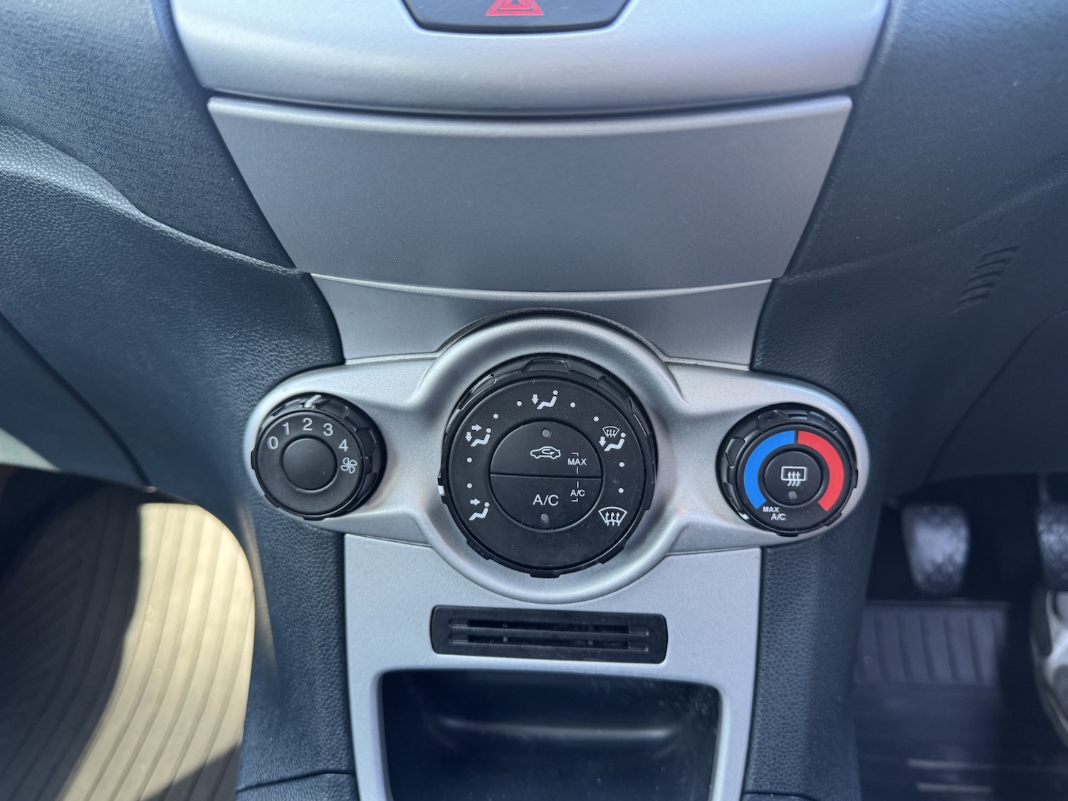 Used Ford Fiesta 2012 for sale - 78112135: Photo 14