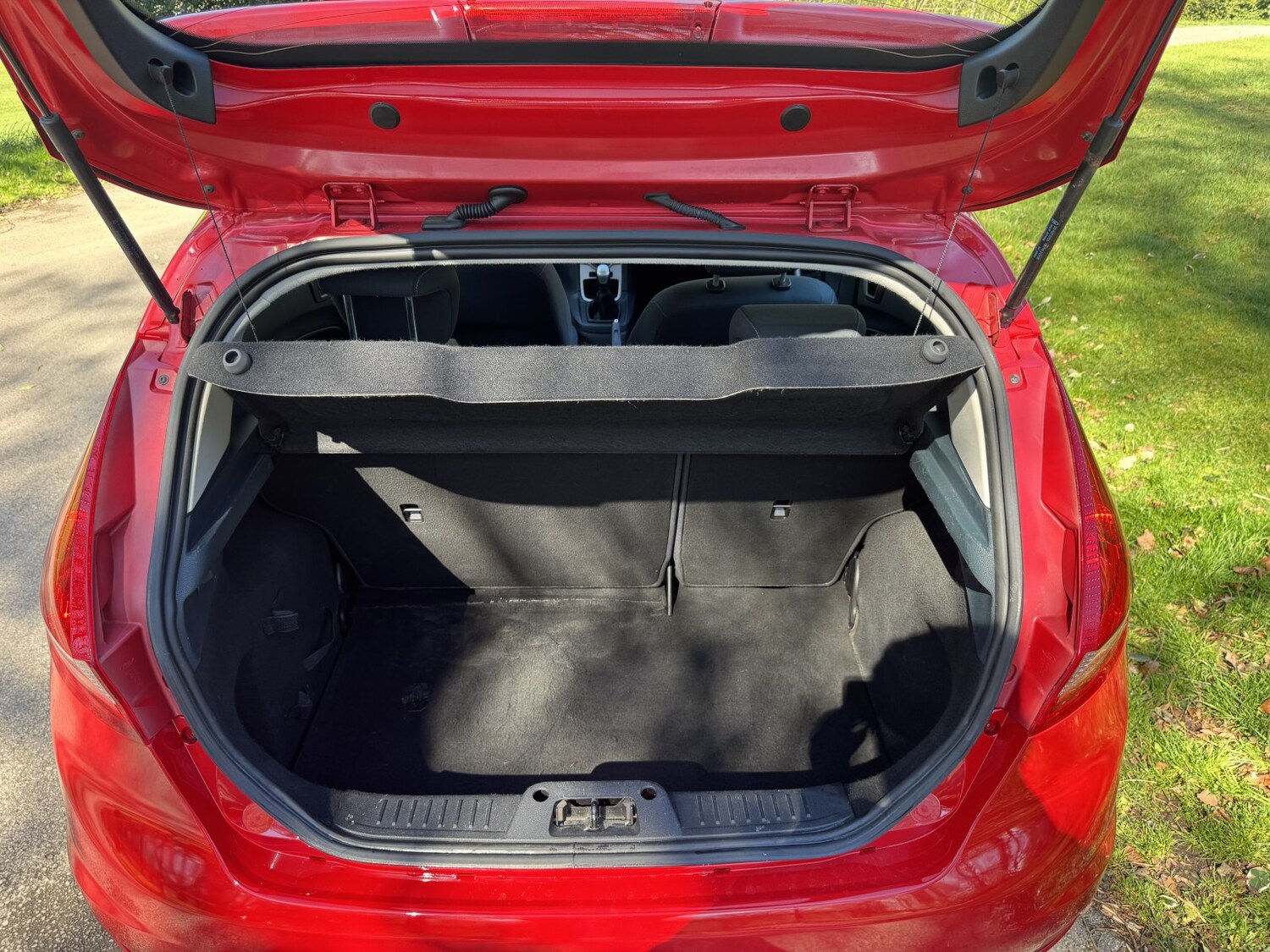 Used Ford Fiesta 2012 for sale - 78112135: Photo 6