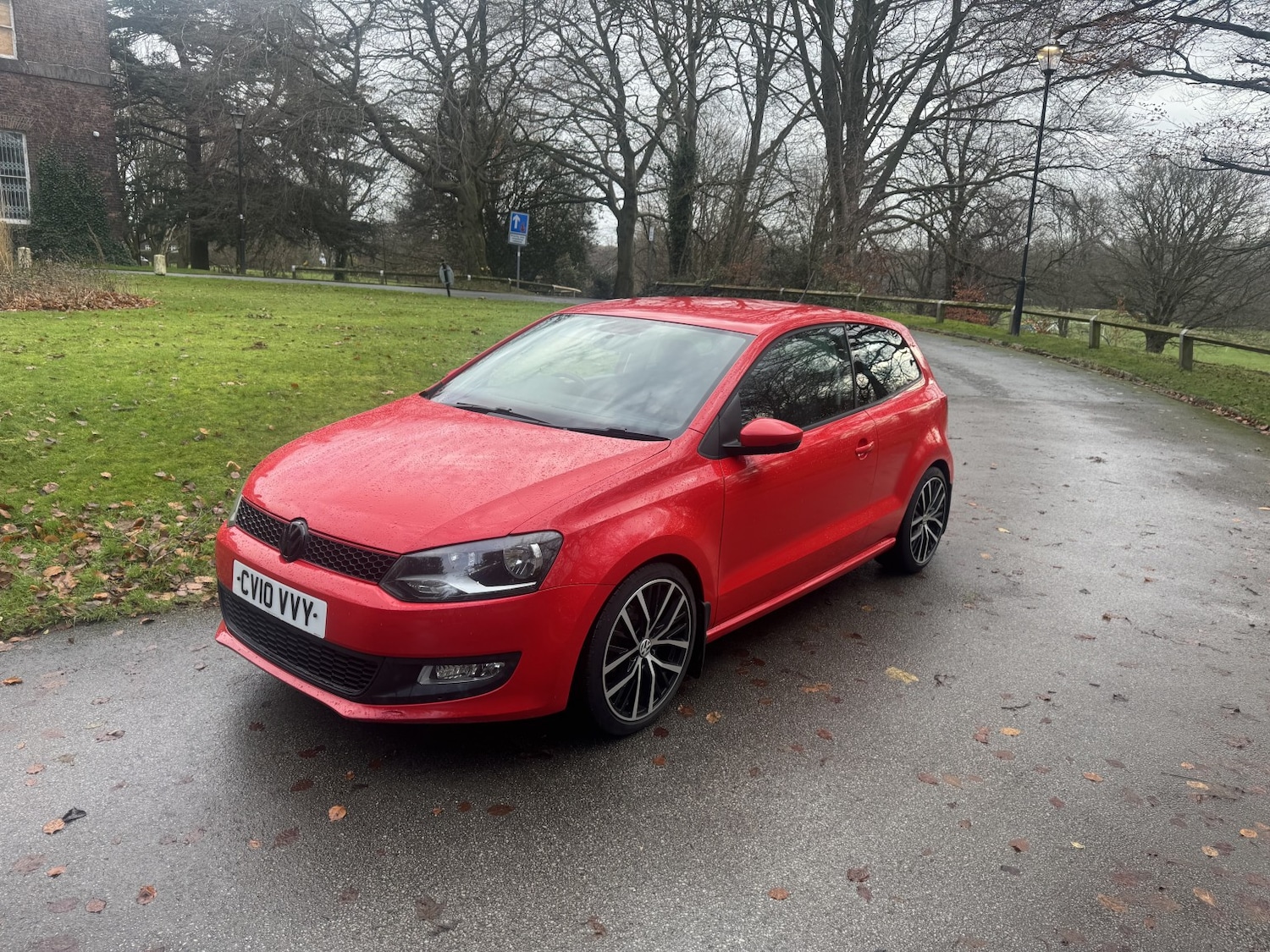 Used Volkswagen Polo 2010 for sale - 76863815: Photo 1