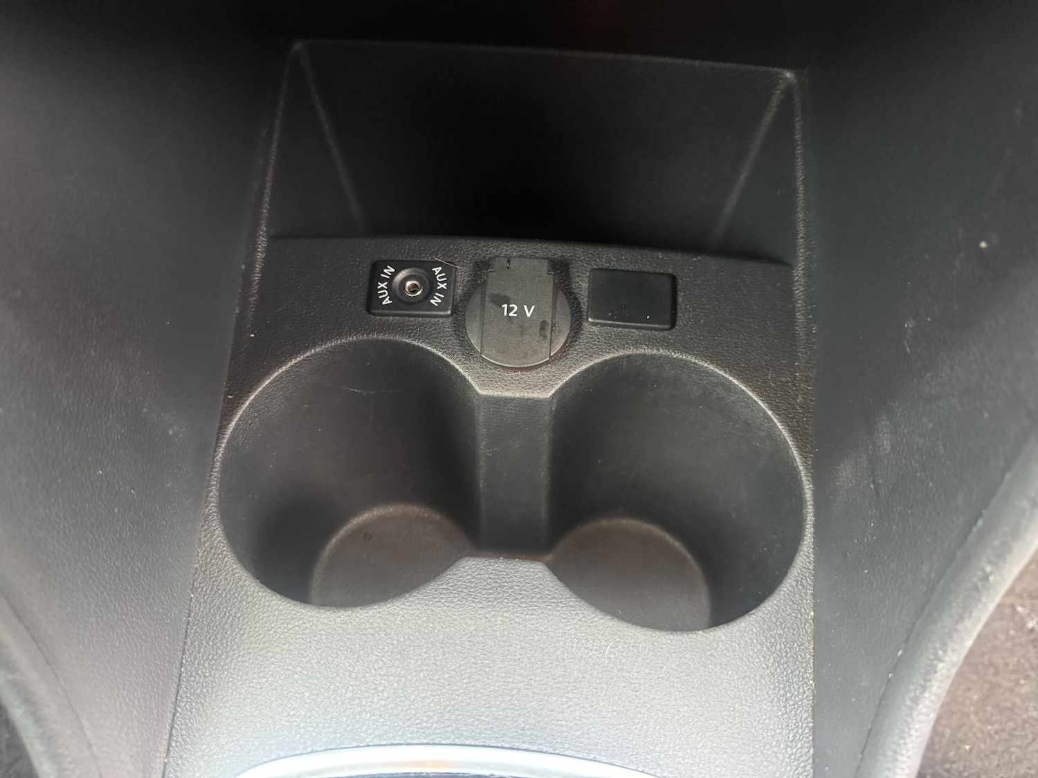 Used Volkswagen Polo 2010 for sale - 76863815: Photo 15