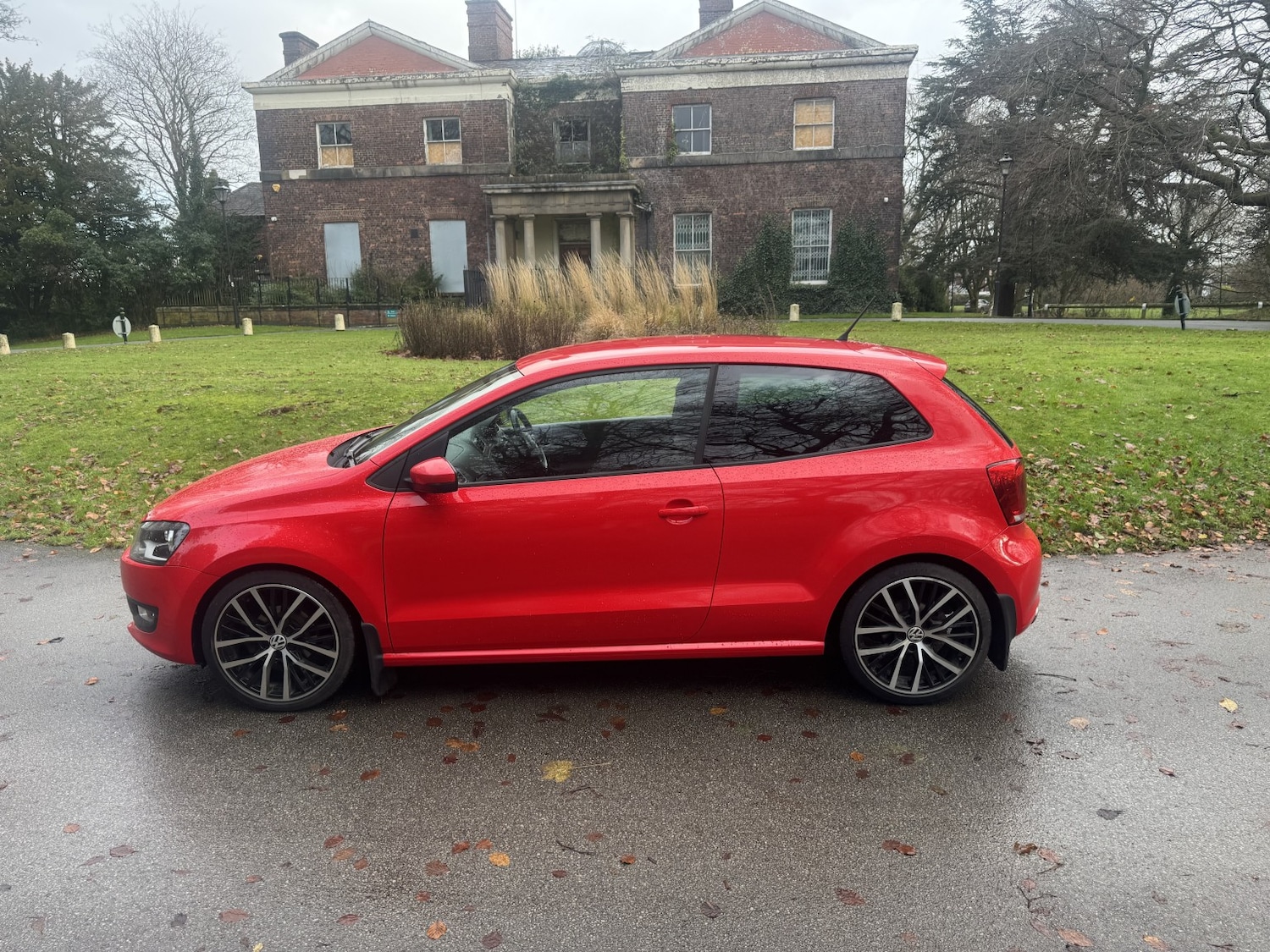 Used Volkswagen Polo 2010 for sale - 76863815: Photo 7