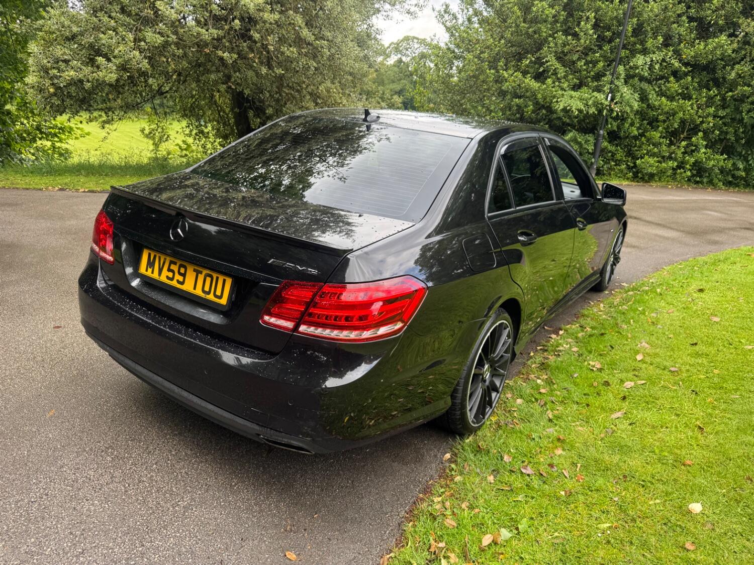 Used Mercedes-Benz E Class 2009 for sale - 76769170: Photo 4