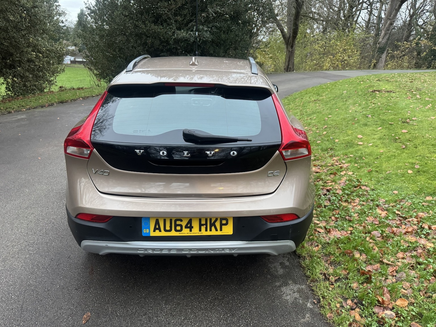 Used Volvo V40 2014 for sale - 76713037: Photo 6