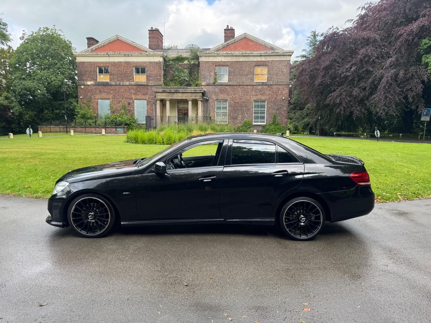 Used Mercedes-Benz E Class 2009 for sale - 76687274: Photo 5