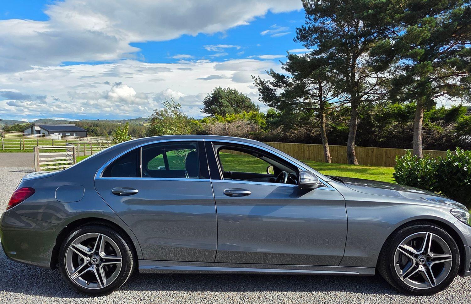 Used Mercedes-Benz C Class 2019 for sale - 76794349: Photo 2