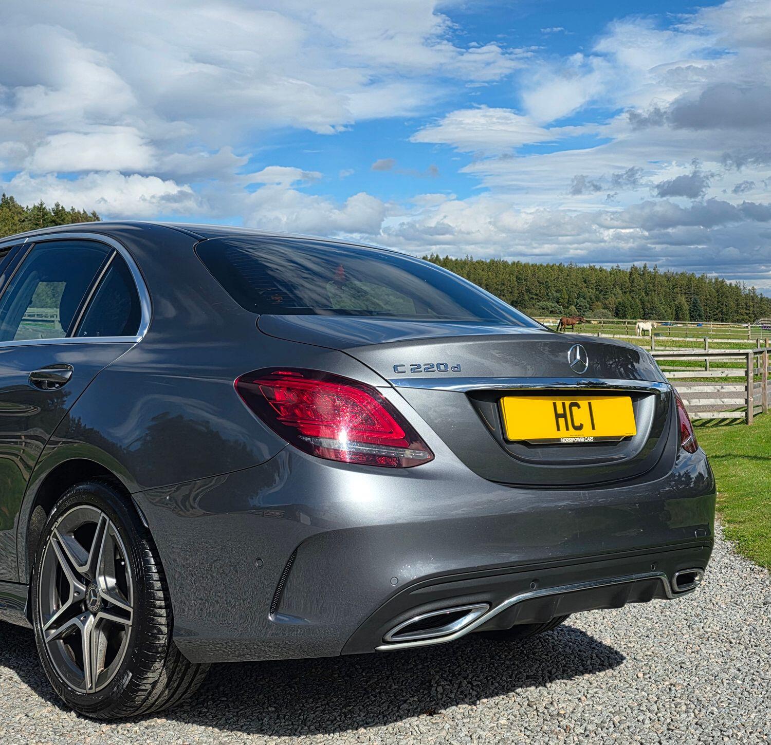 Used Mercedes-Benz C Class 2019 for sale - 76794349: Photo 8