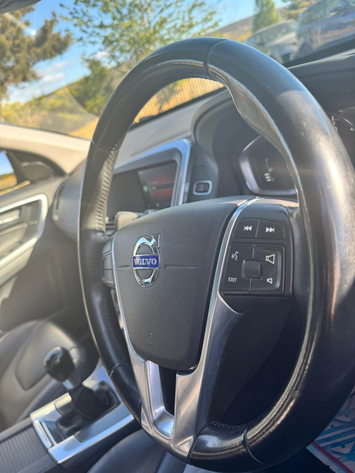 Used Volvo XC60 2015 for sale - 76794358: Photo 14