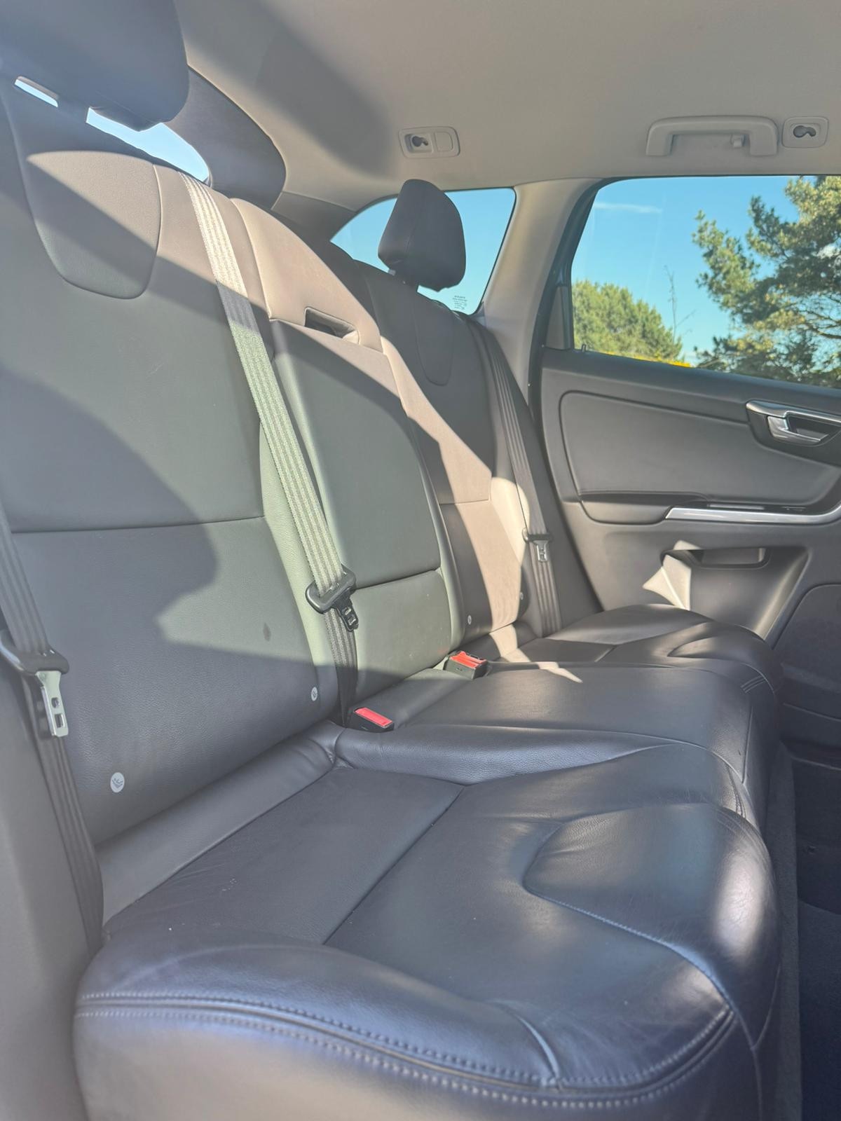 Used Volvo XC60 2015 for sale - 76794358: Photo 18