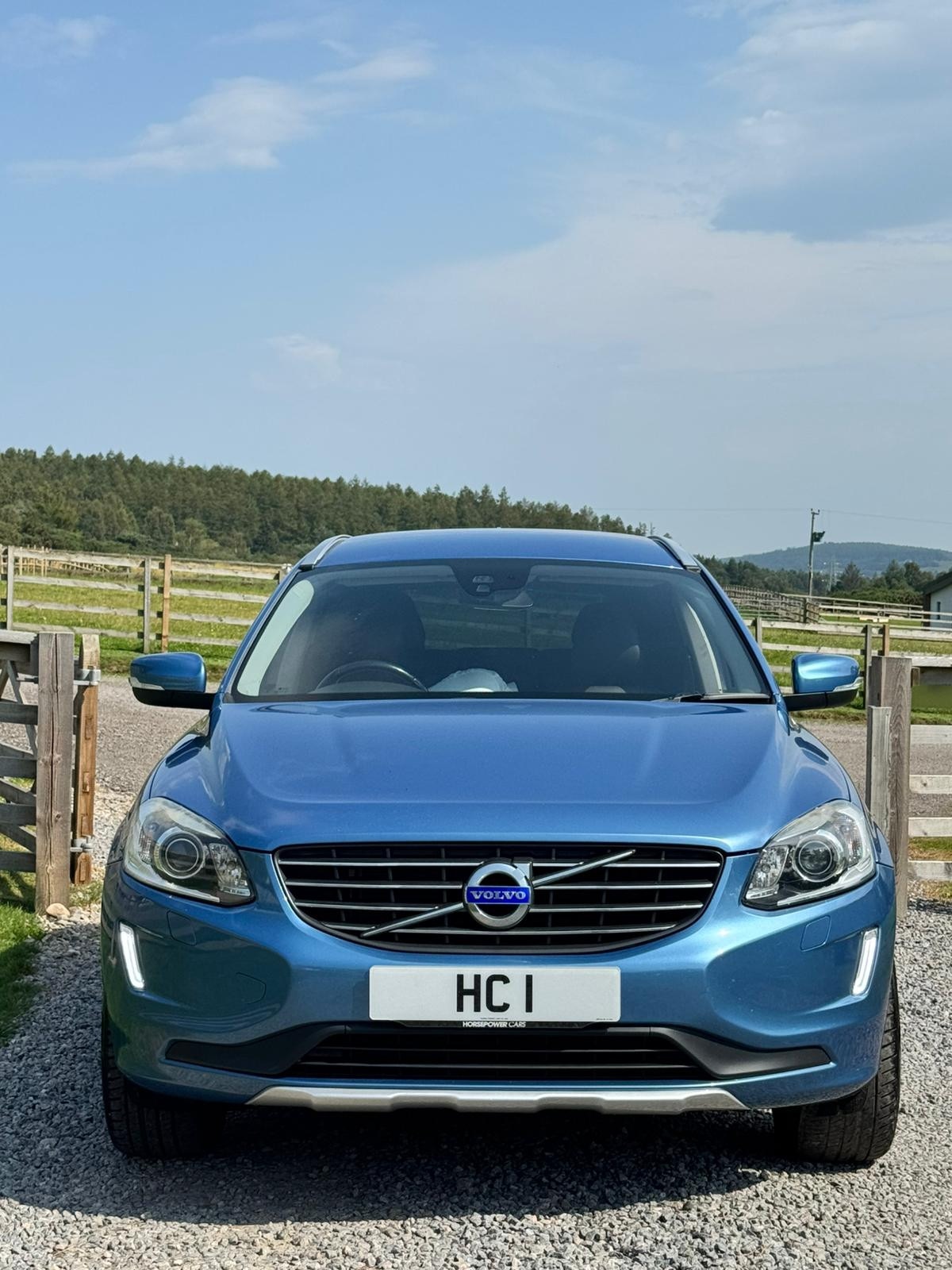 Used Volvo XC60 2015 for sale - 76794358: Photo 6