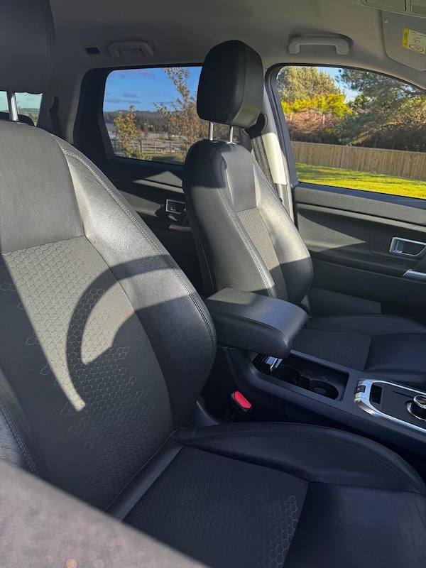 Used Land Rover Discovery Sport 2017 for sale - 76186716: Photo 13