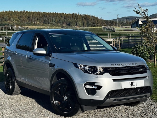 Used Land Rover Discovery Sport 2017 for sale - 76186716: Photo 1