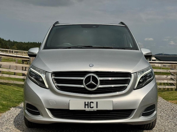 Used Mercedes-Benz V-Class 2017 for sale - 74829954: Photo 4