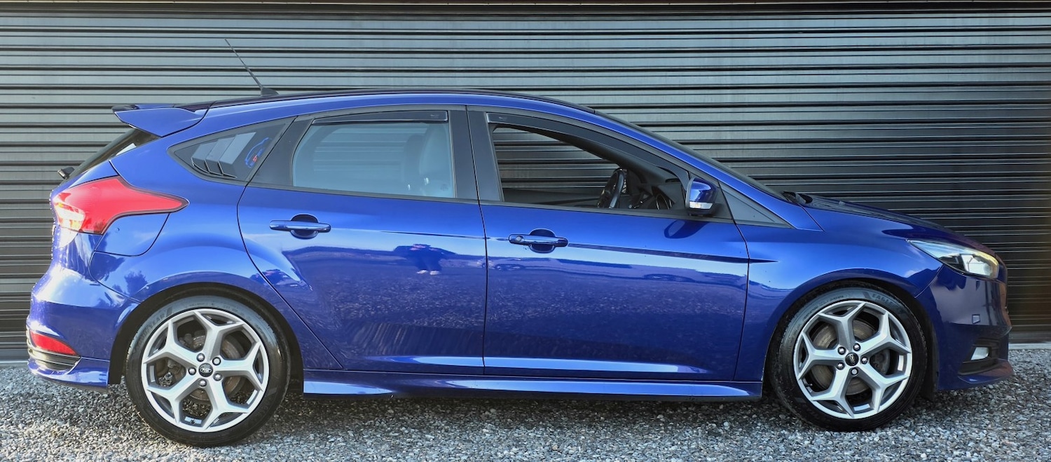 Used Ford Focus 2016 for sale - 76725625: Photo 2