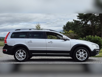 Used Volvo XC70 2015 for sale - 79073562: Photo